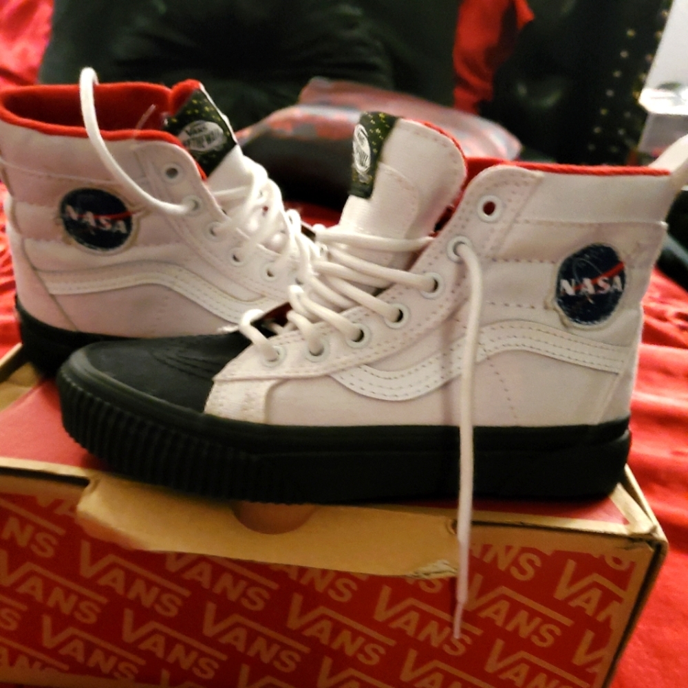 Vans Sk8-Hi MTE NASA Space Voyager Sneakers